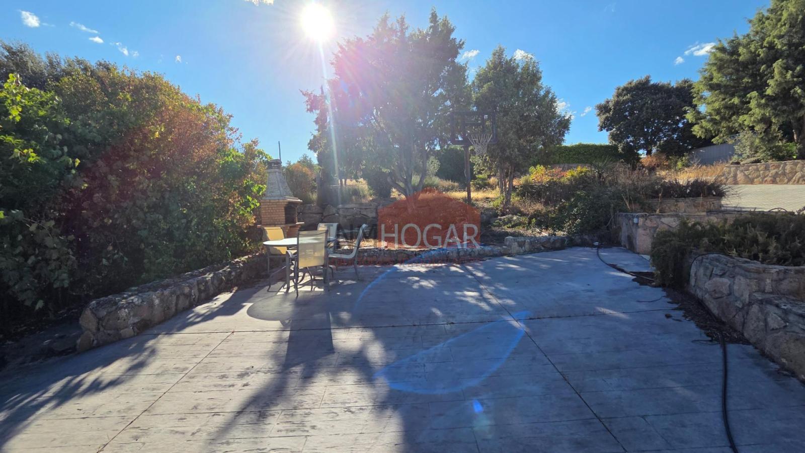 Chalet for Sale in Santa Cruz de Pinares