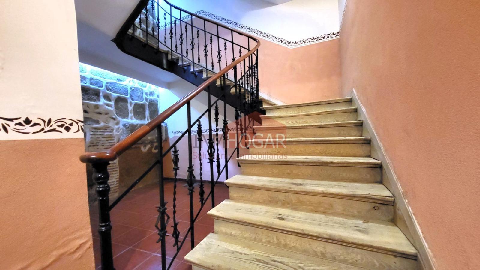 Flat for Sale in Ávila