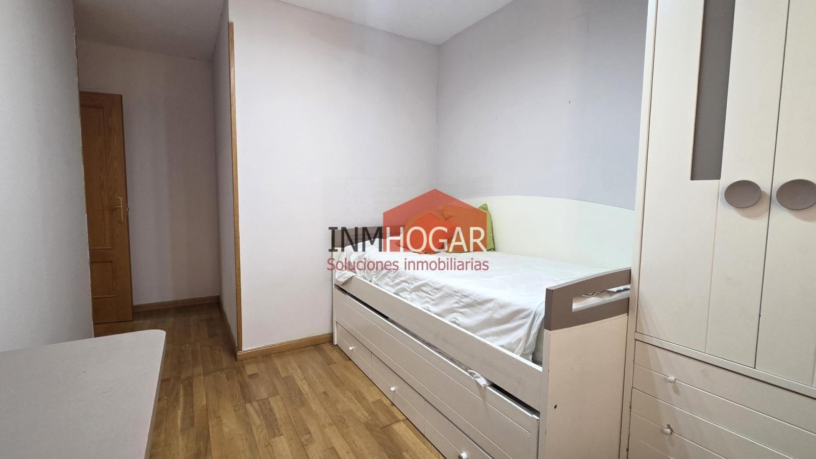 Flat for Sale in Ávila
