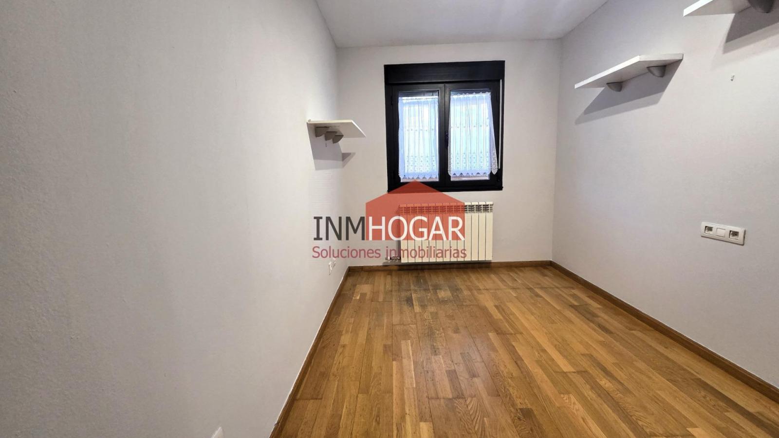 Flat for Sale in Ávila