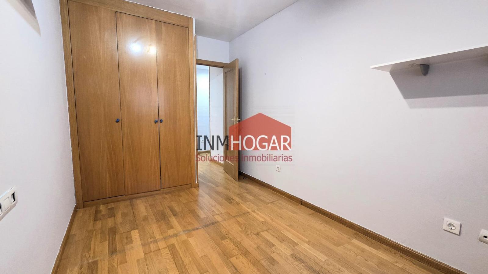 Flat for Sale in Ávila