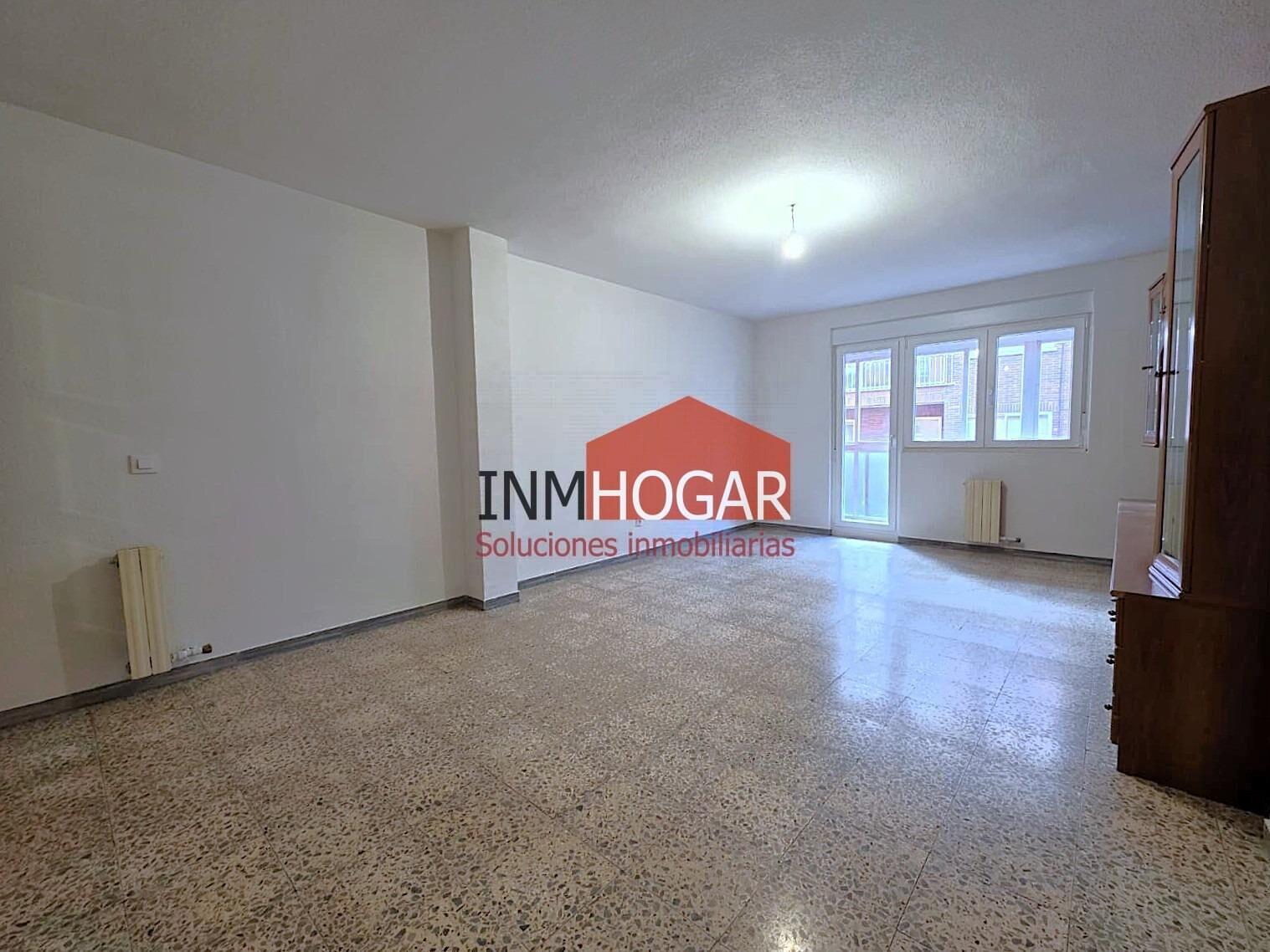 Flat for Sale in Ávila