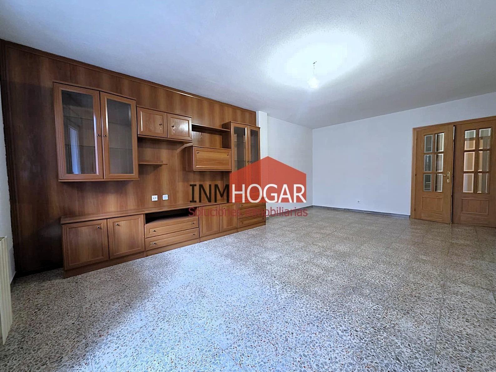 Flat for Sale in Ávila