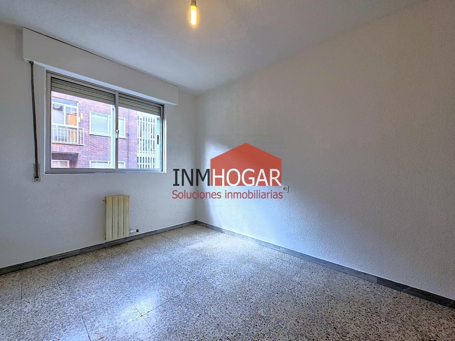 Flat for Sale in Ávila