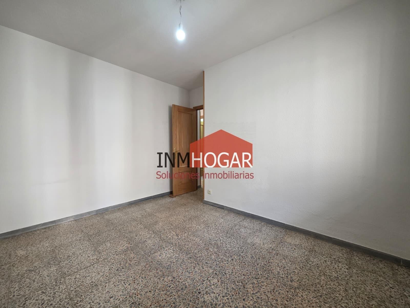 Flat for Sale in Ávila