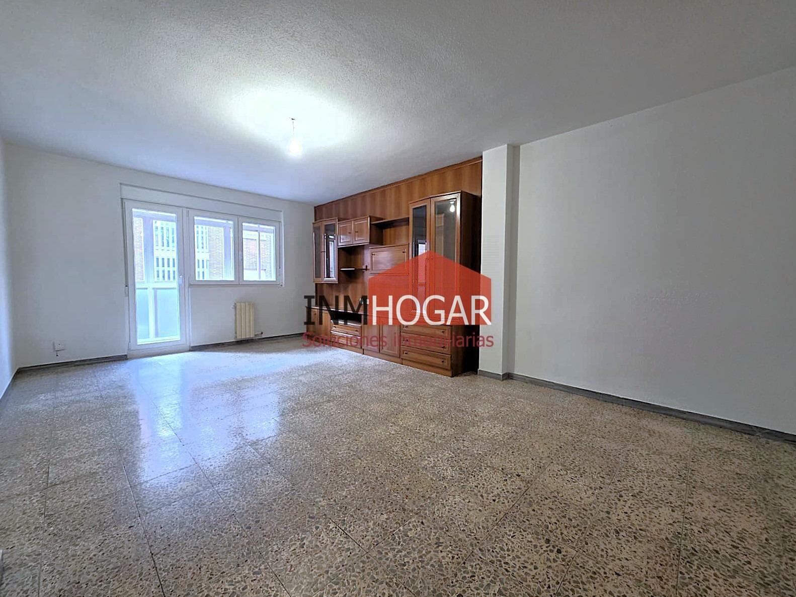 Flat for Sale in Ávila