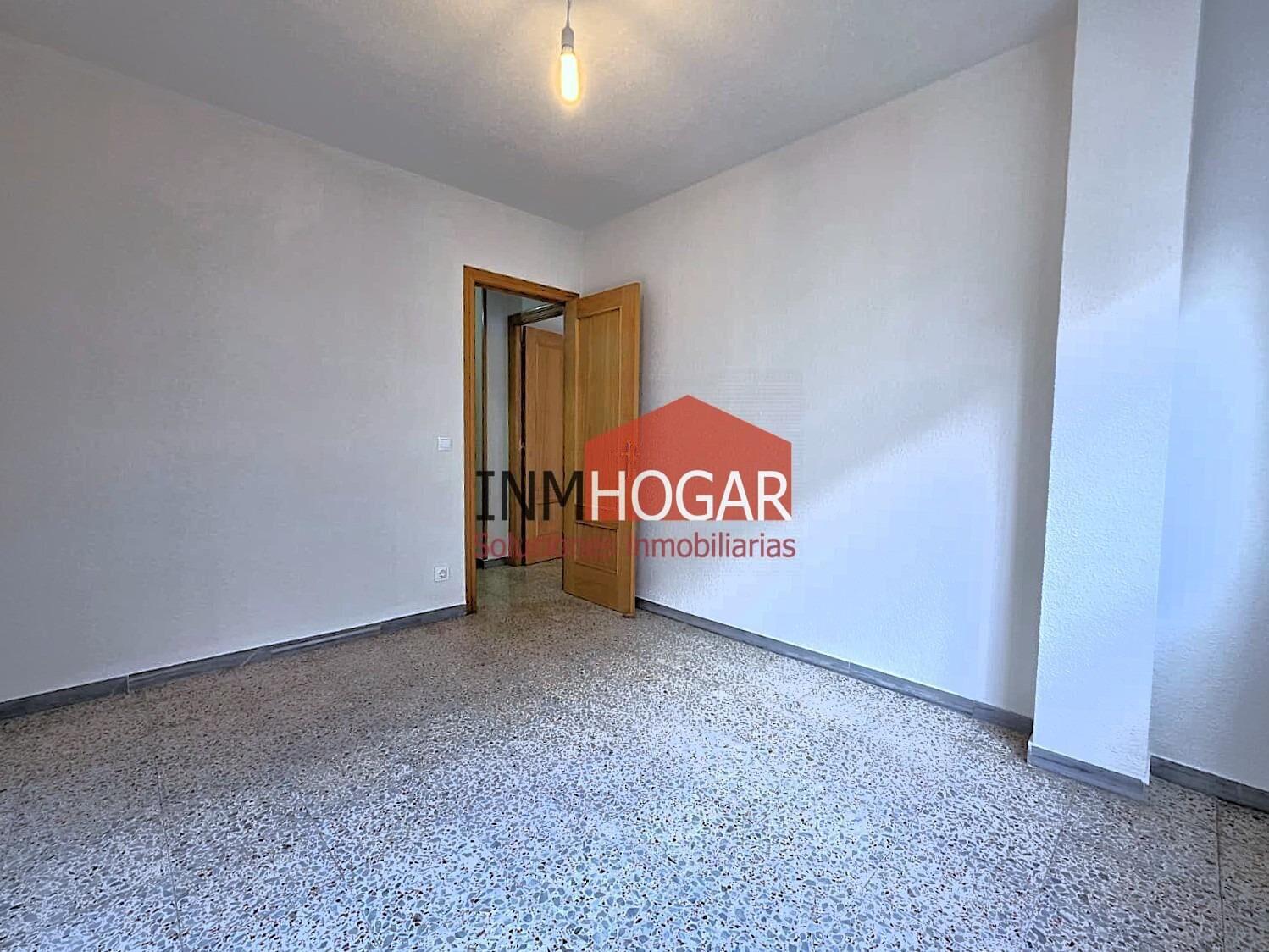 Flat for Sale in Ávila
