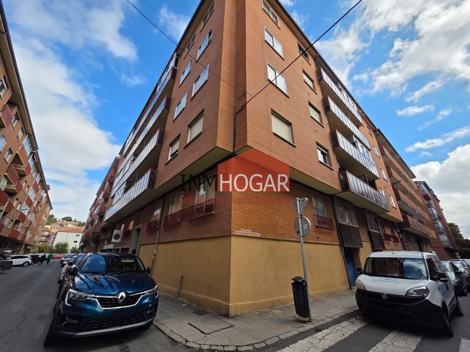Flat for Sale in Ávila