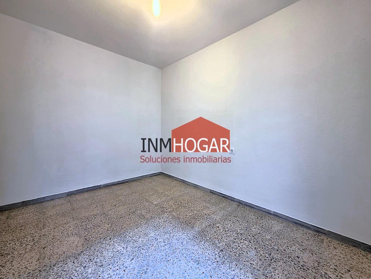 Flat for Sale in Ávila
