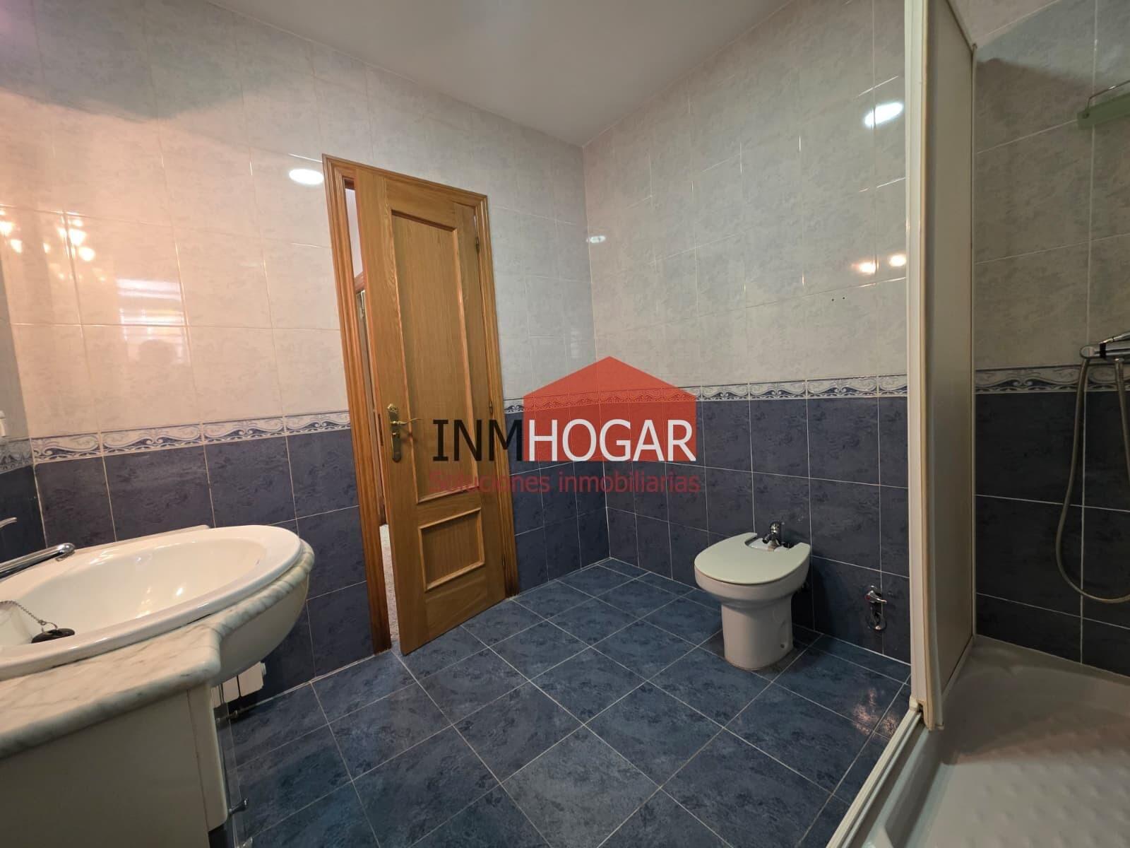 Flat for Sale in Ávila