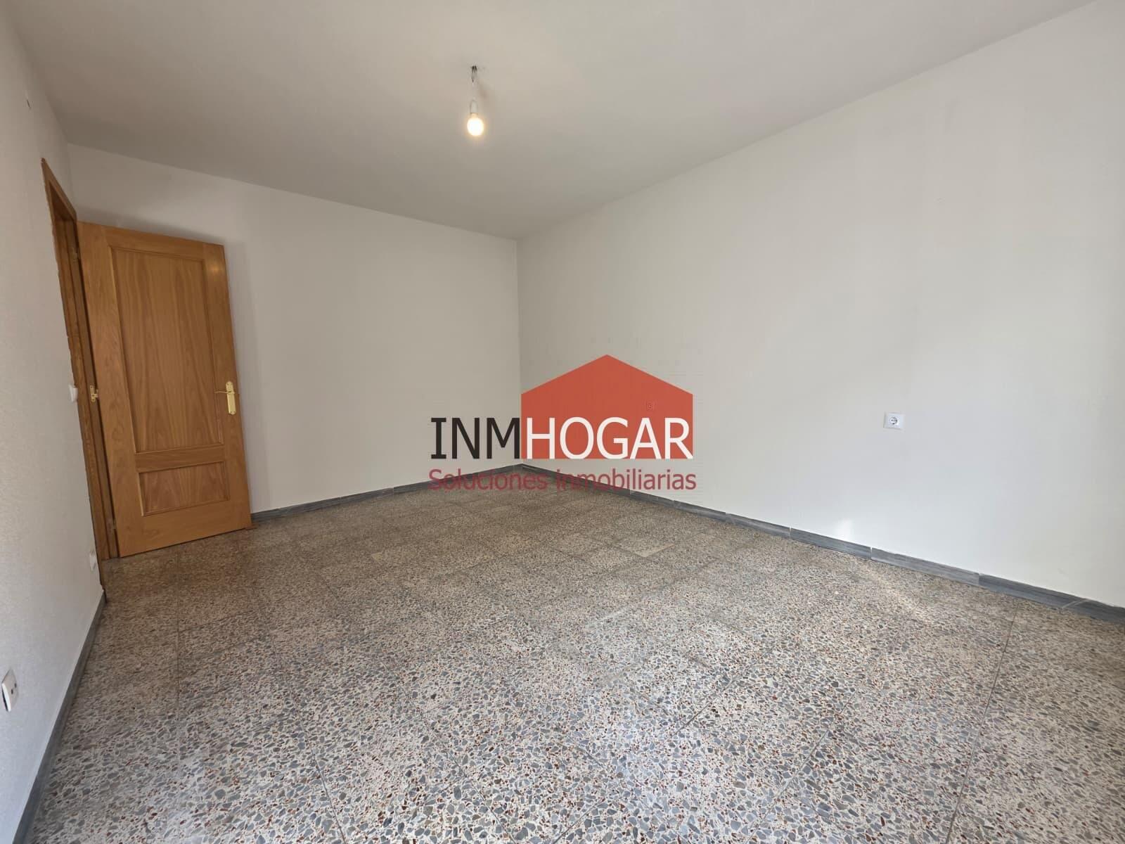Flat for Sale in Ávila