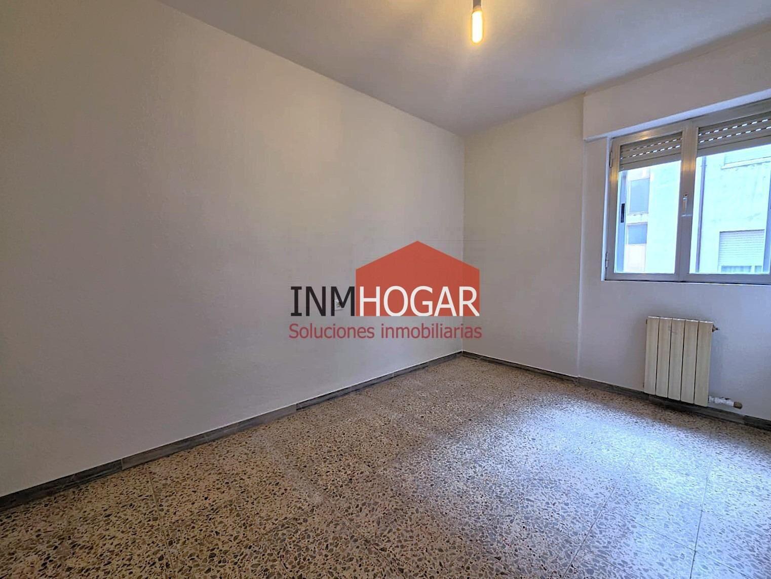 Flat for Sale in Ávila
