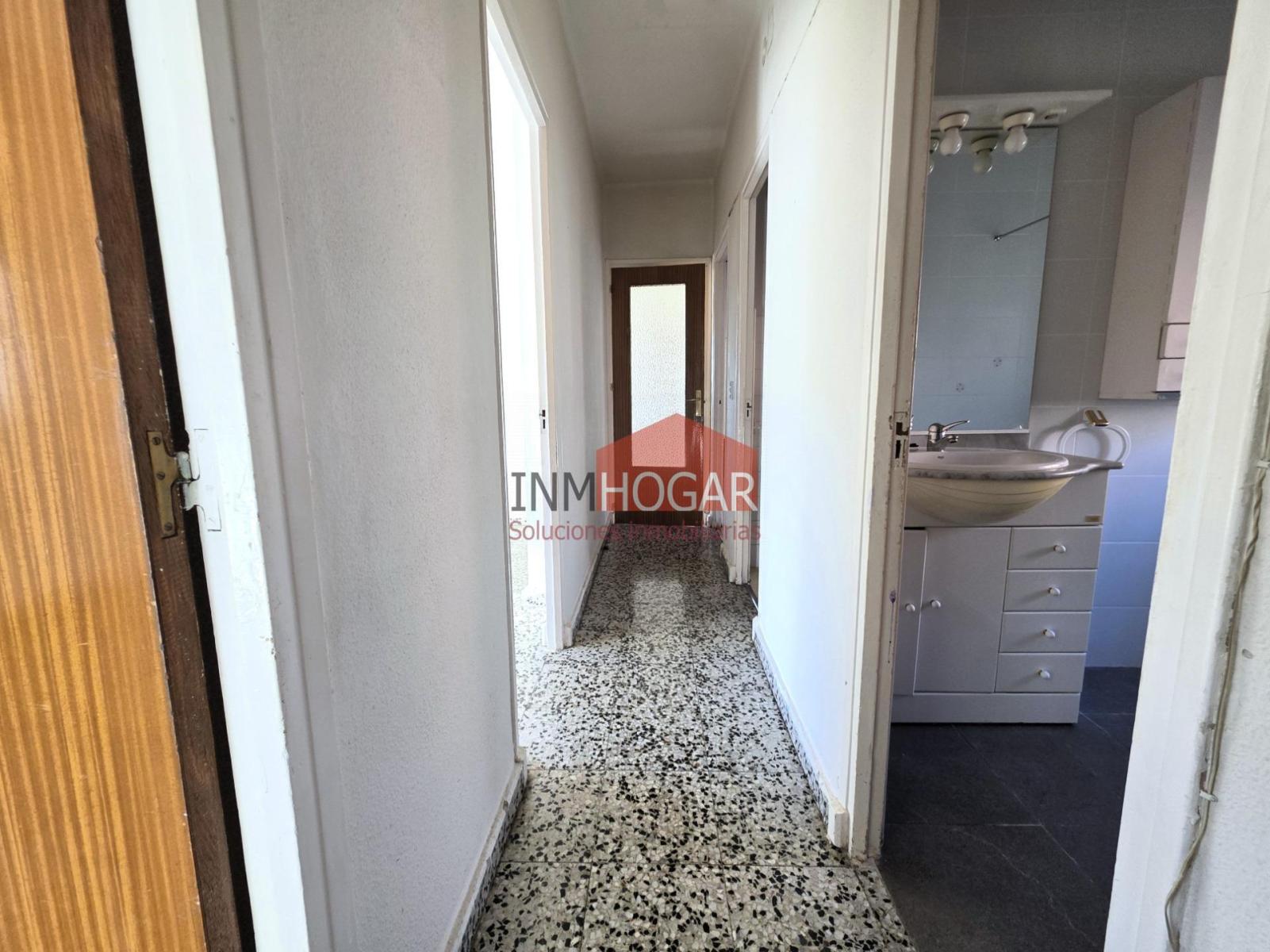 Flat for Sale in Ávila