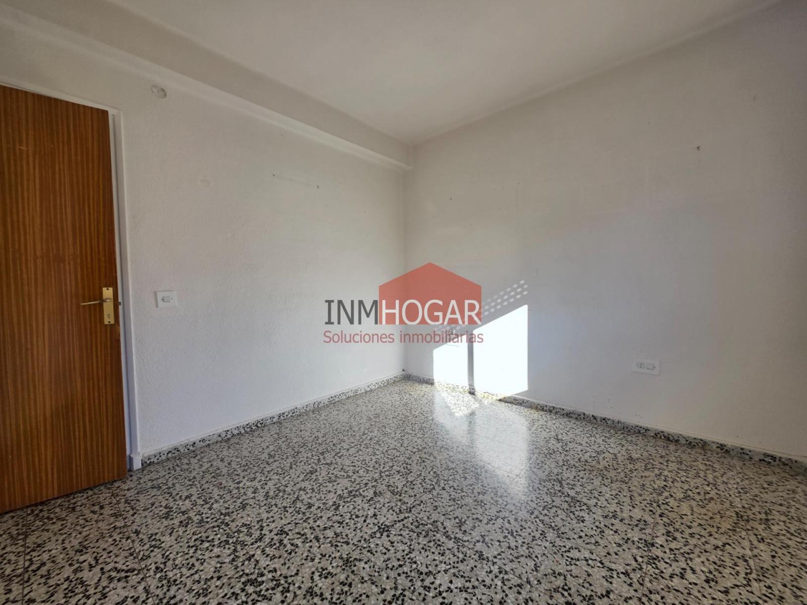Flat for Sale in Ávila