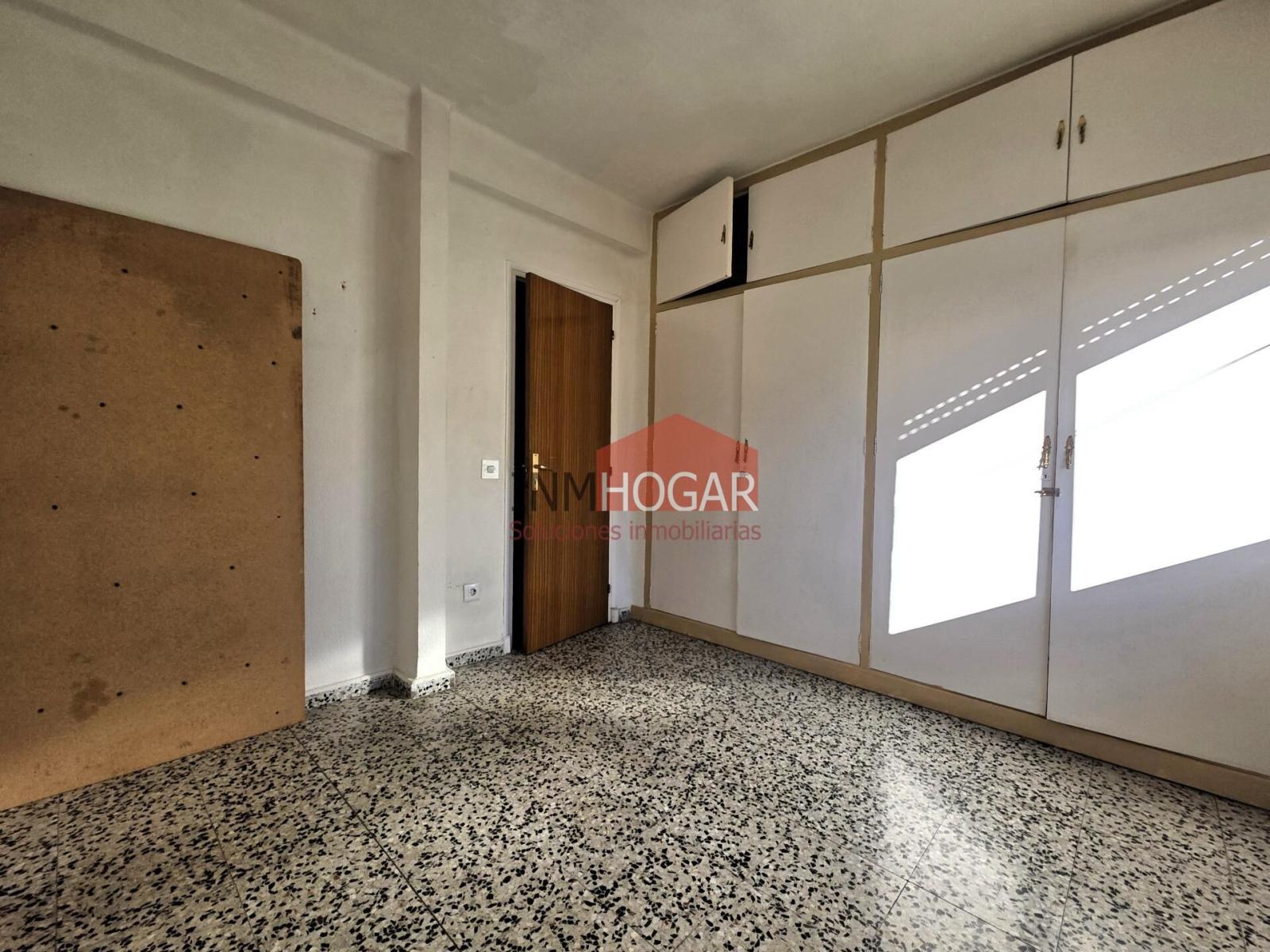 Flat for Sale in Ávila