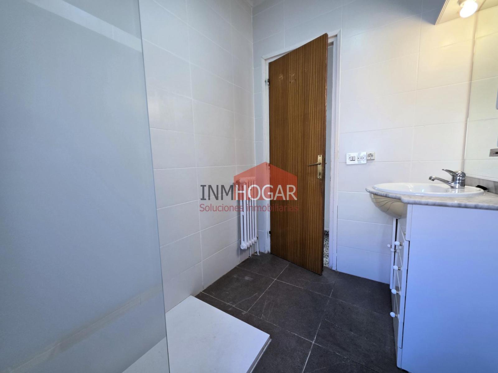 Flat for Sale in Ávila