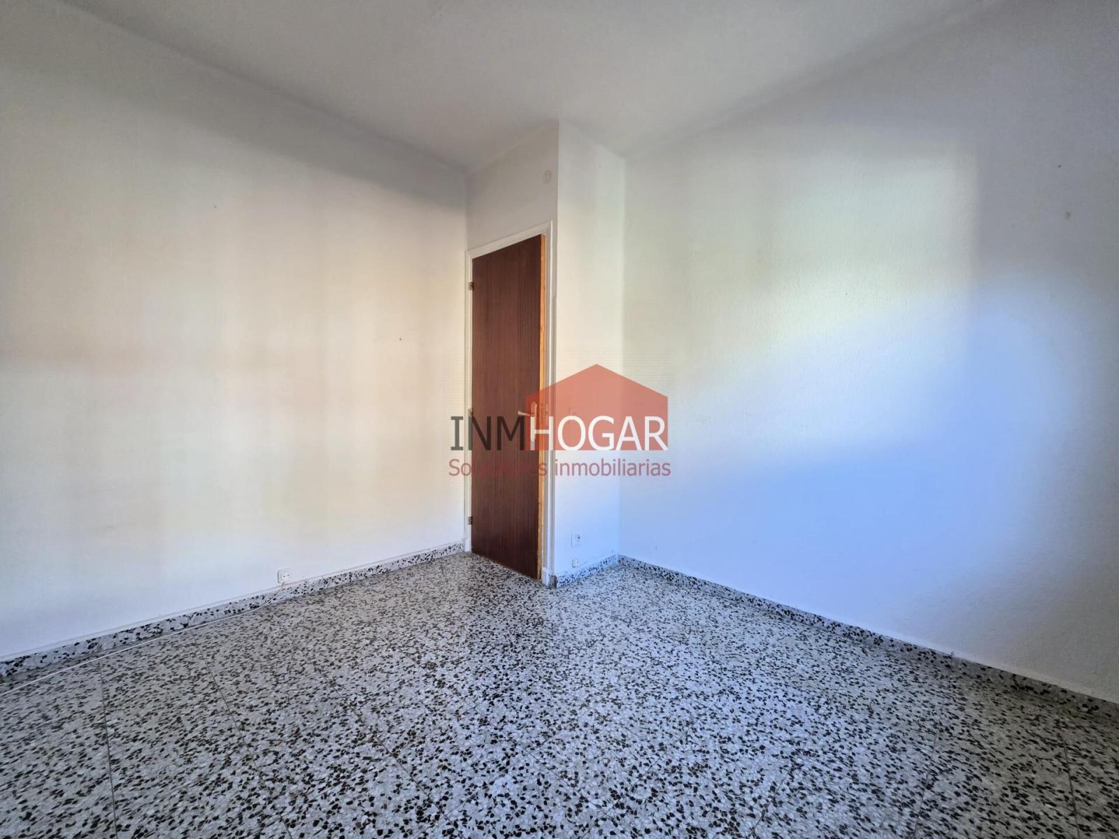 Flat for Sale in Ávila