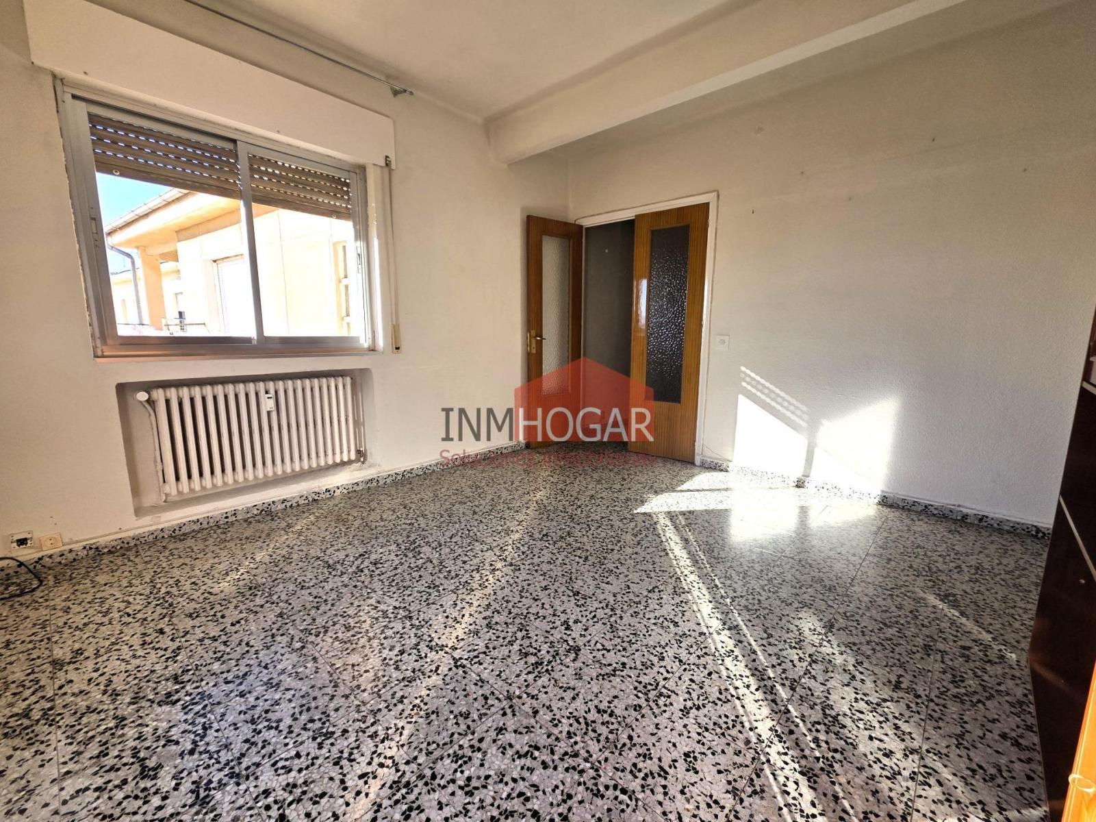 Flat for Sale in Ávila