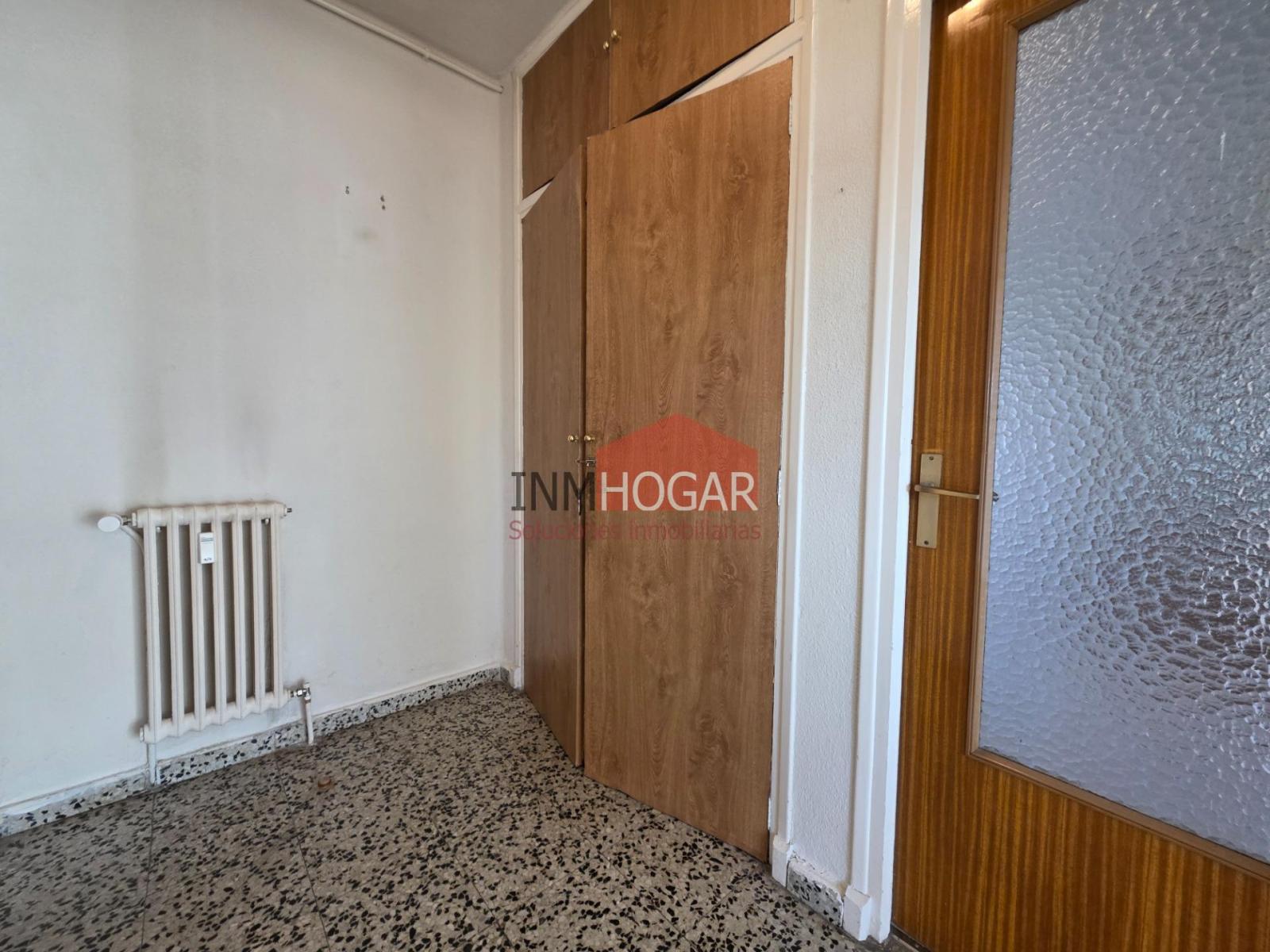 Flat for Sale in Ávila