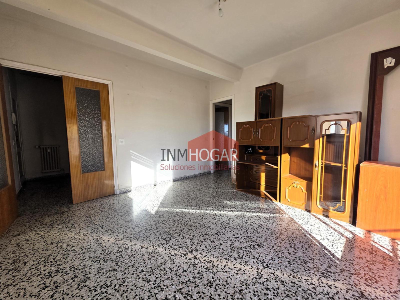 Flat for Sale in Ávila