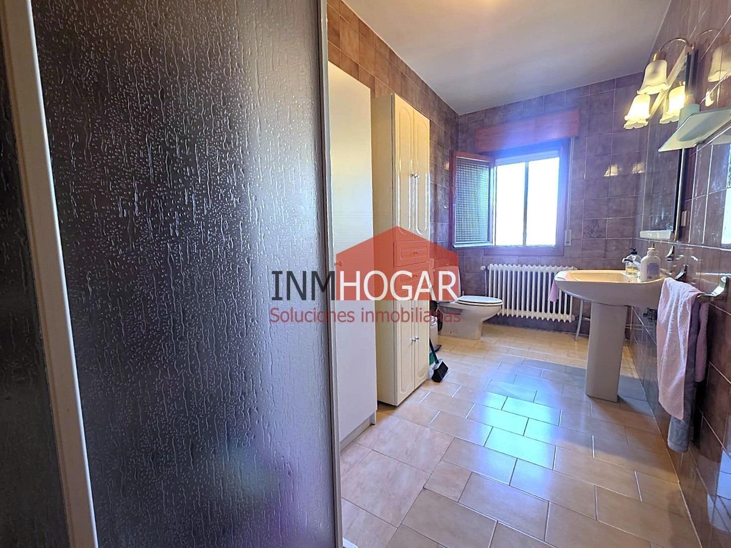 Chalet for Sale in Ávila