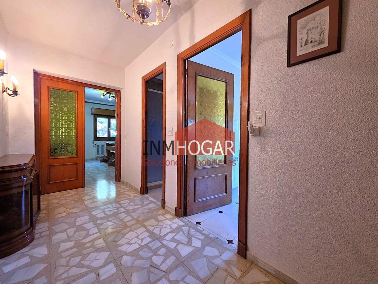 Chalet for Sale in Ávila