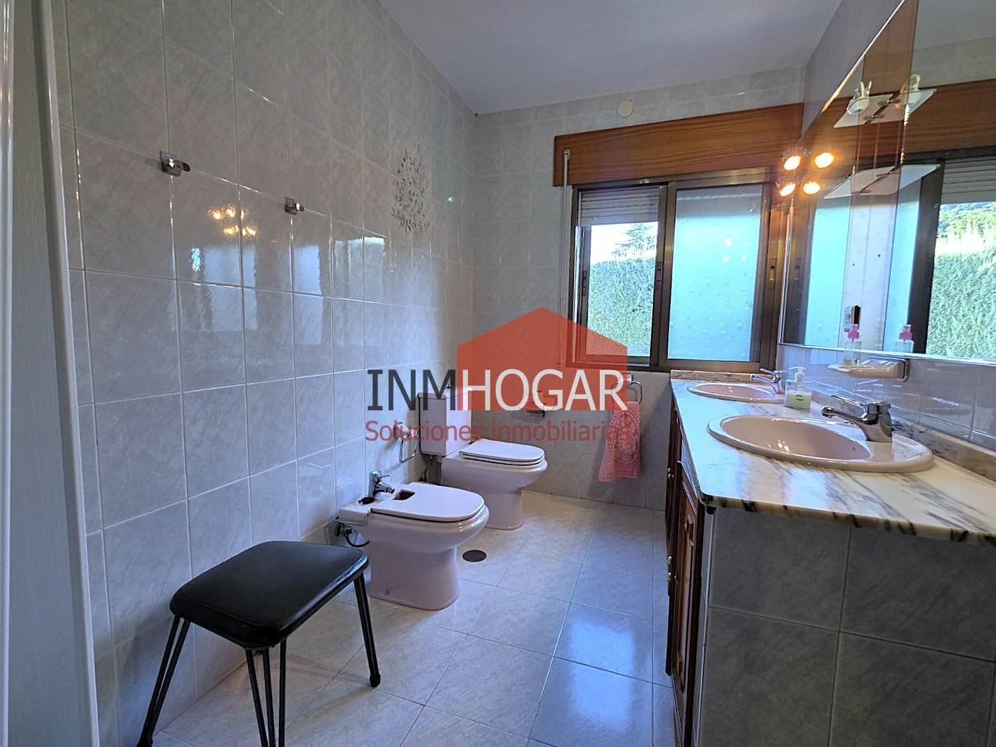 Chalet for Sale in Ávila