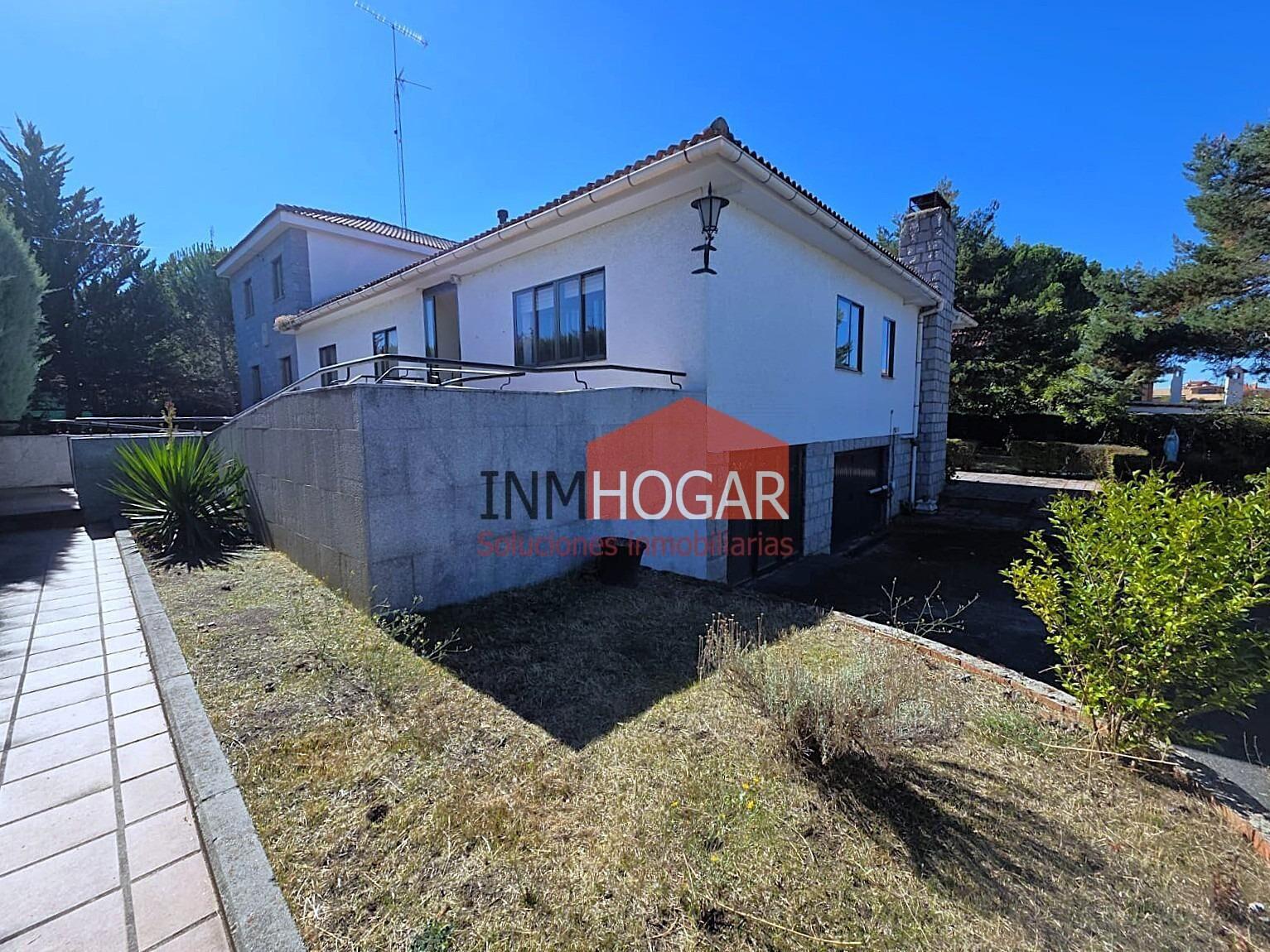 Chalet for Sale in Ávila