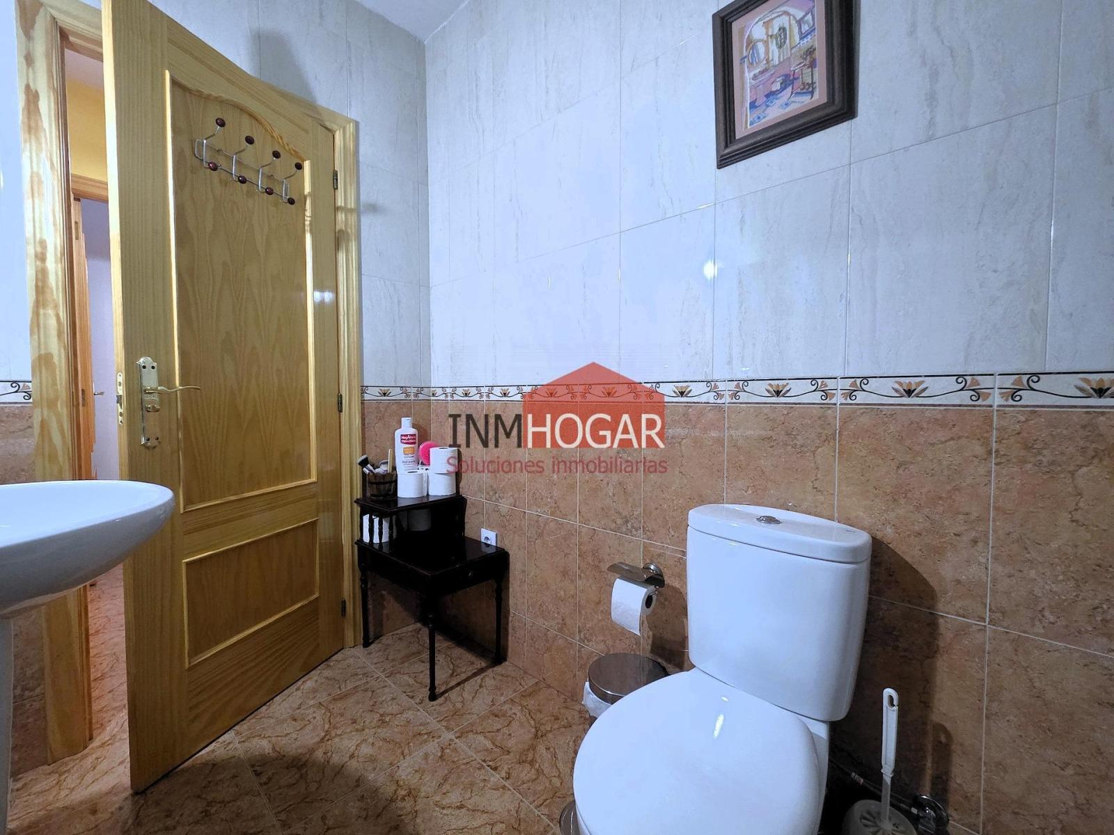 Chalet for Sale in Guisando