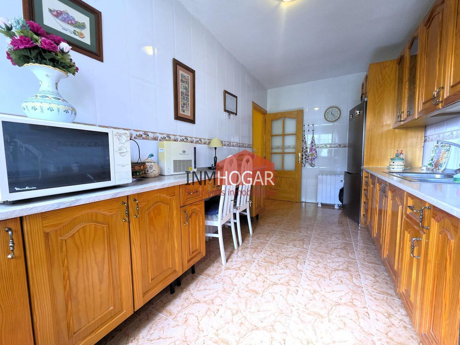 Chalet for Sale in Guisando