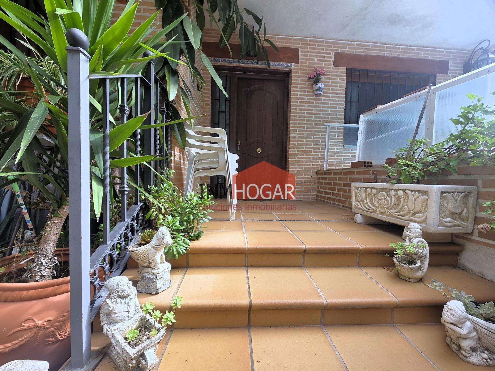 Chalet for Sale in Guisando