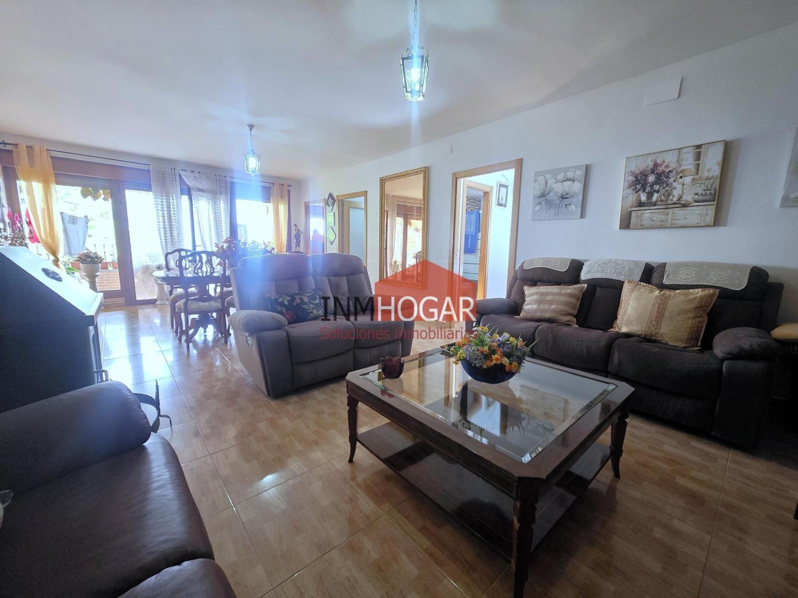 Chalet for Sale in Guisando