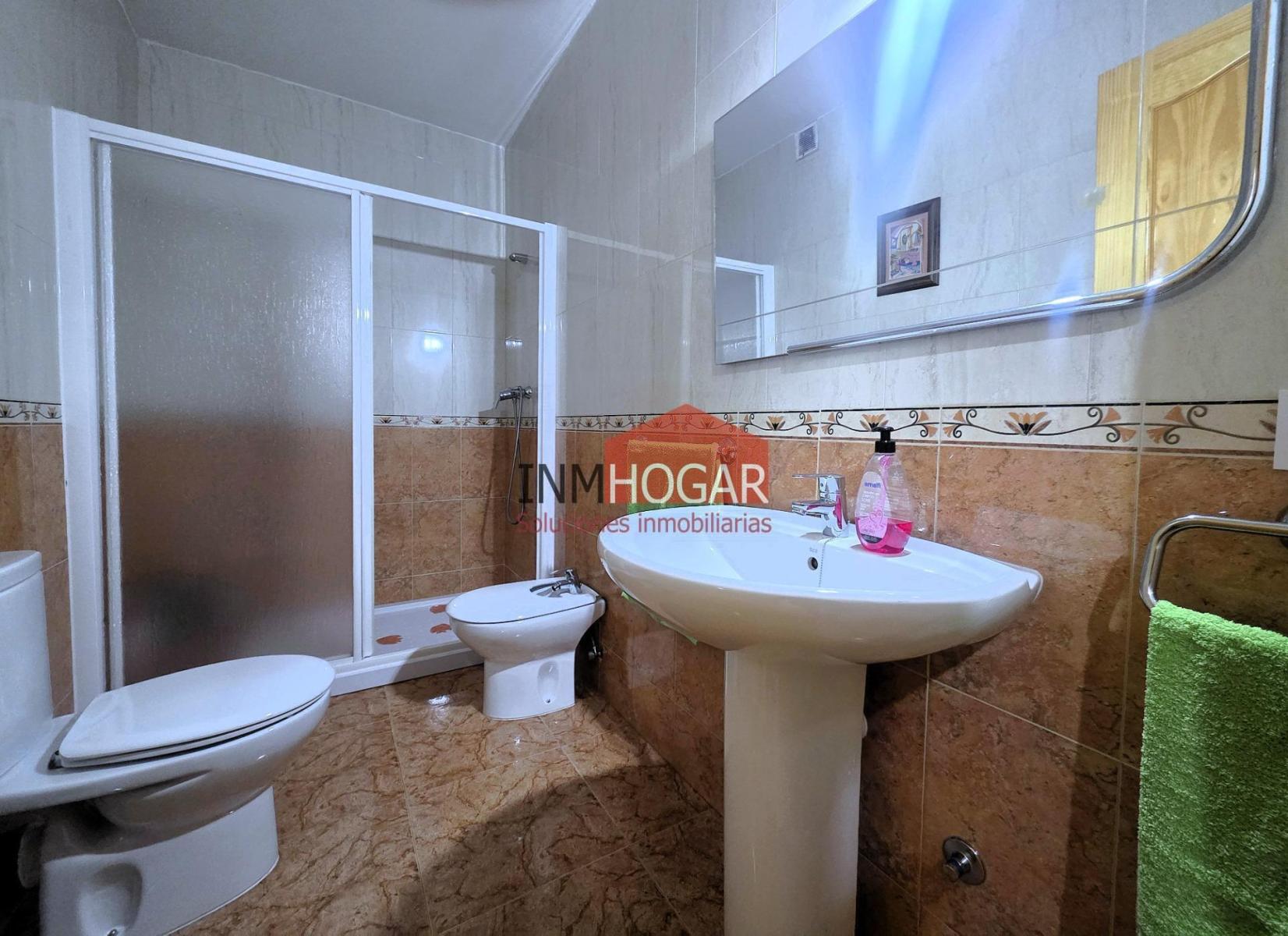 Chalet for Sale in Guisando