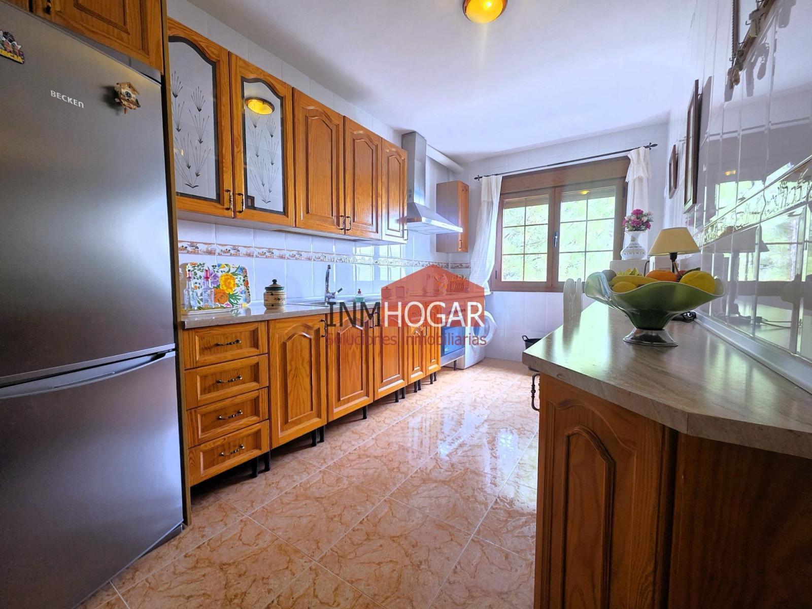 Chalet for Sale in Guisando