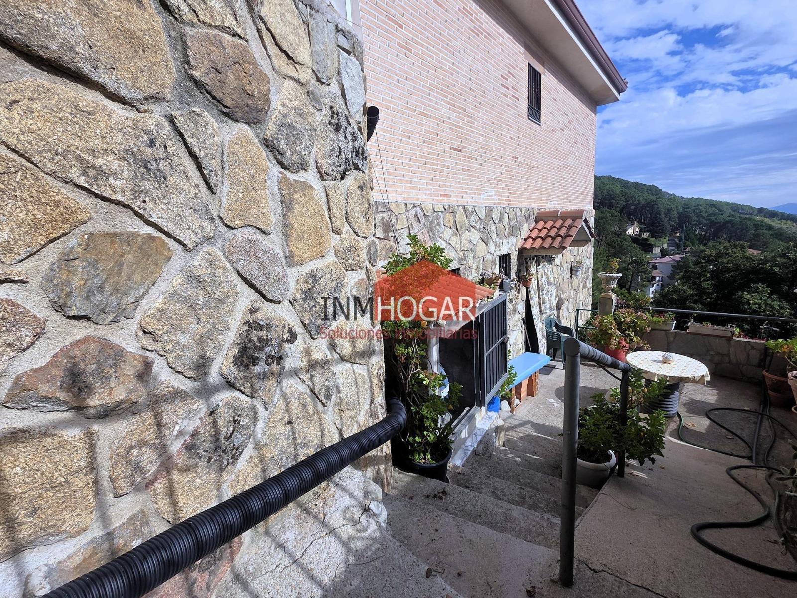 Chalet for Sale in Guisando