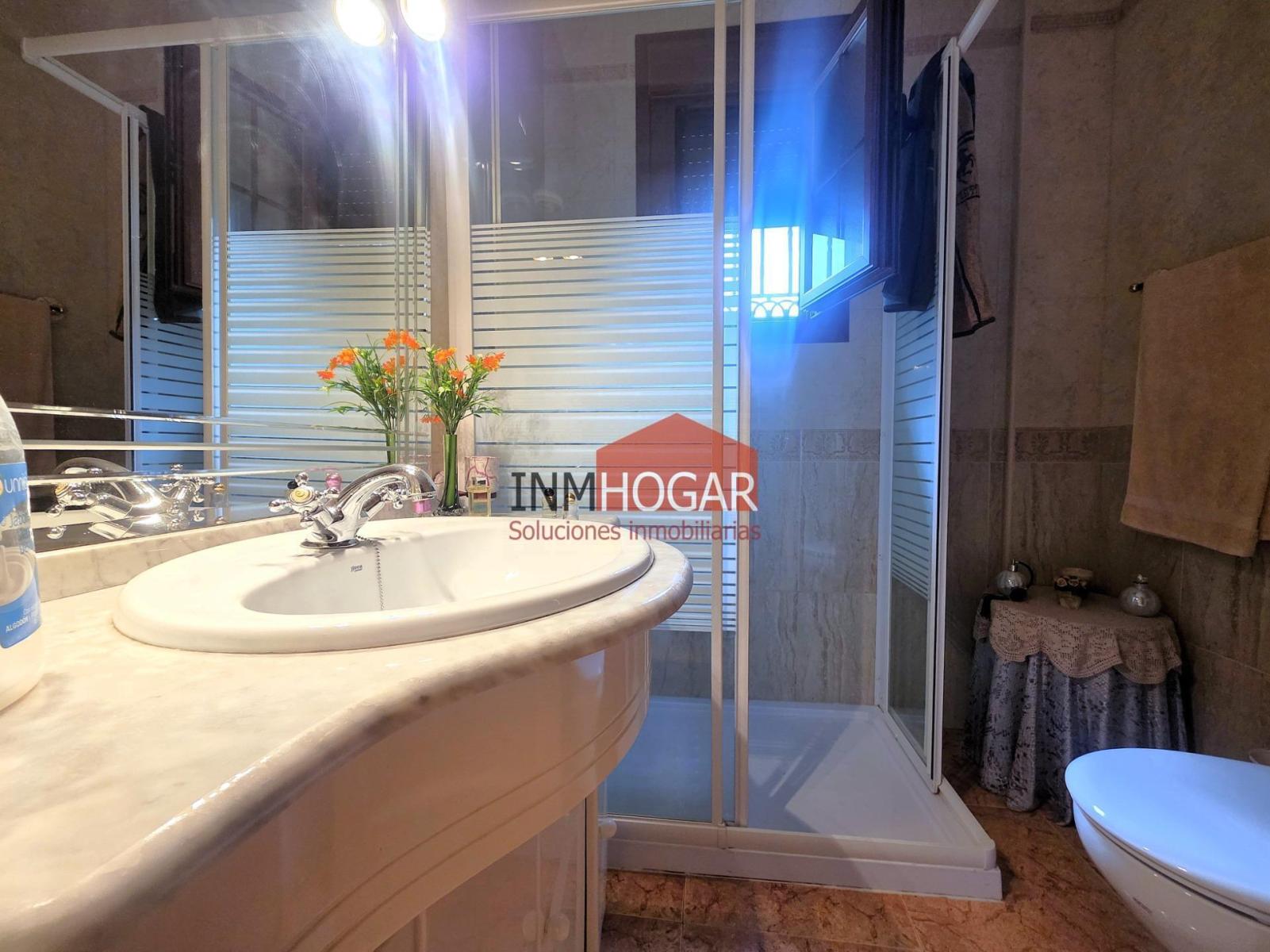 Chalet for Sale in Guisando