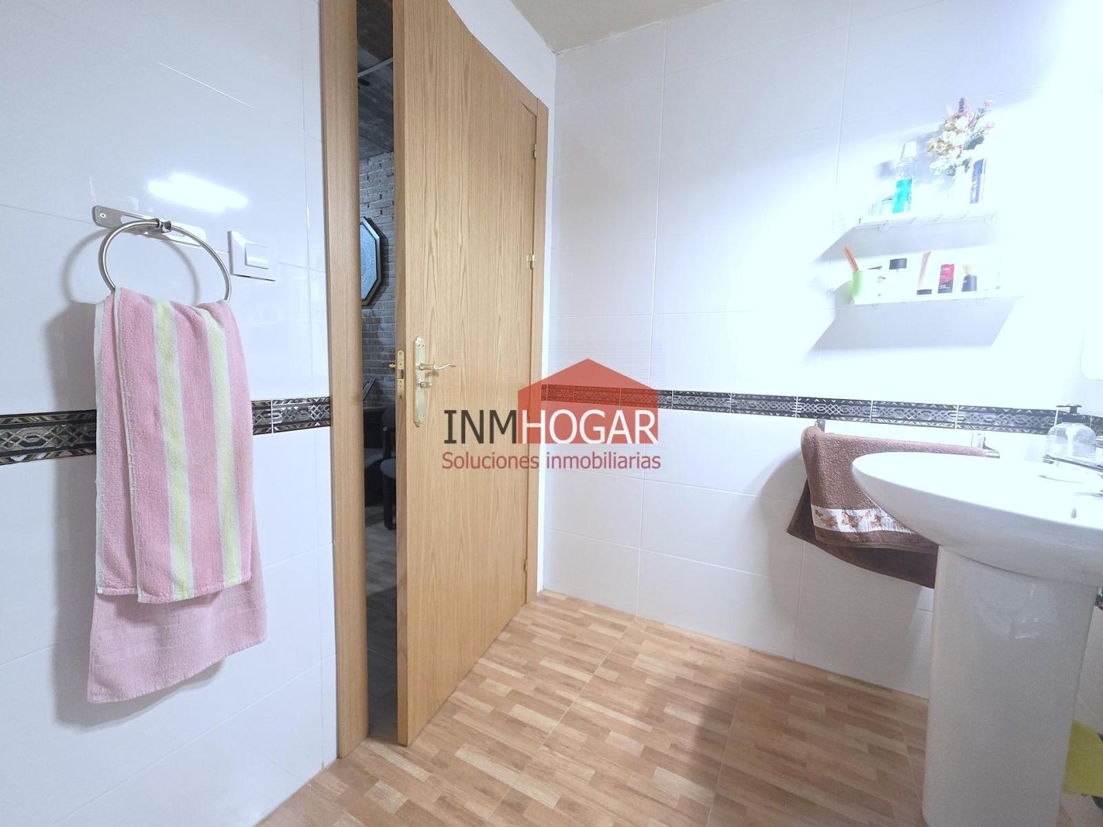 Chalet for Sale in Guisando