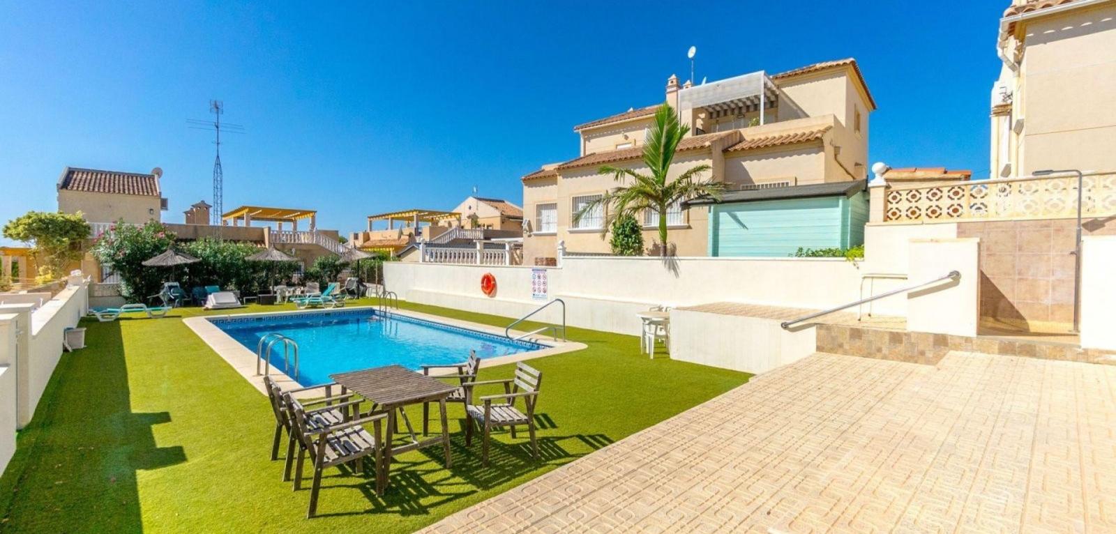 Villa en Venta en Orihuela