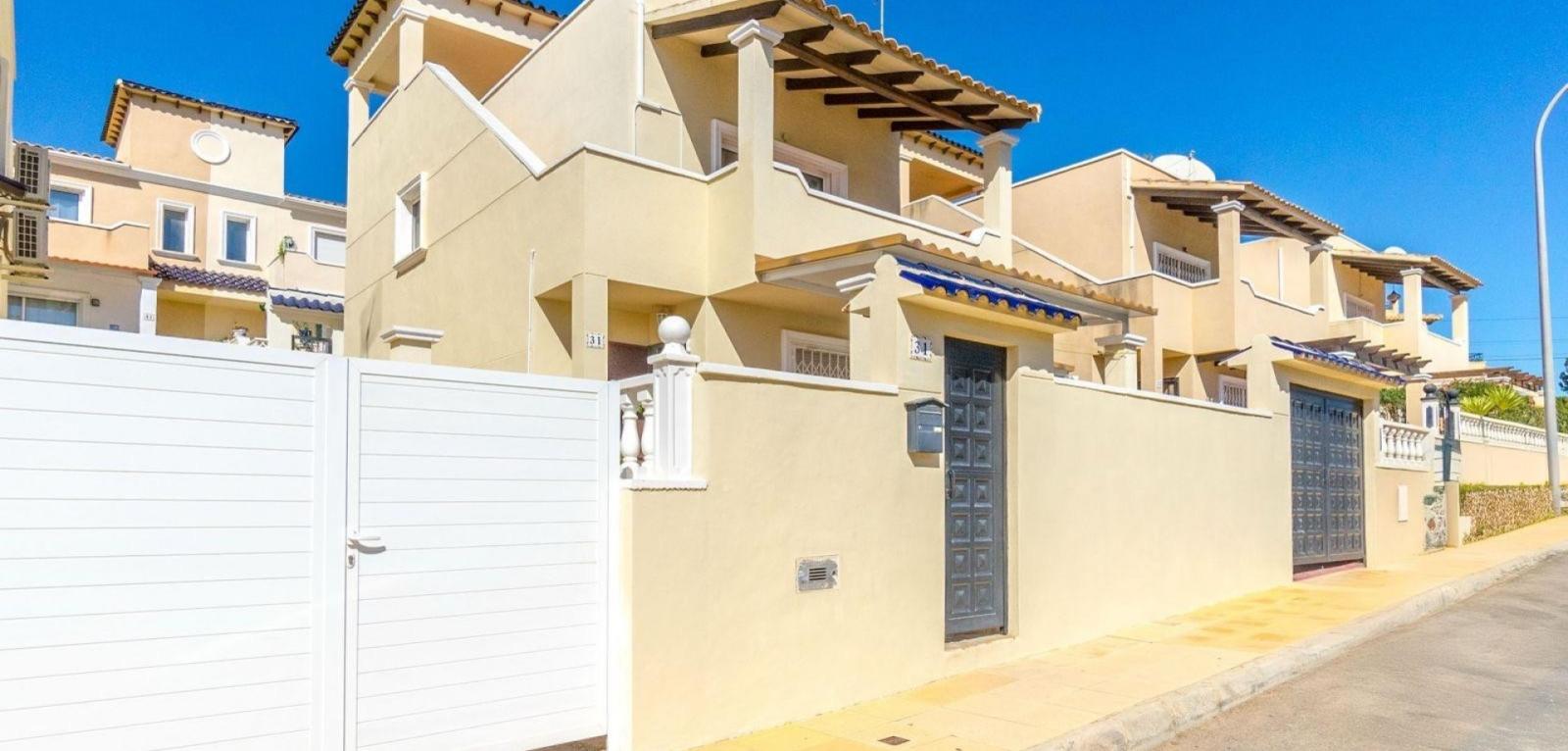 Villa en Venta en Orihuela