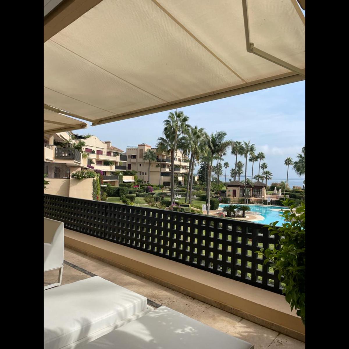 Apartamento en Venta en Estepona