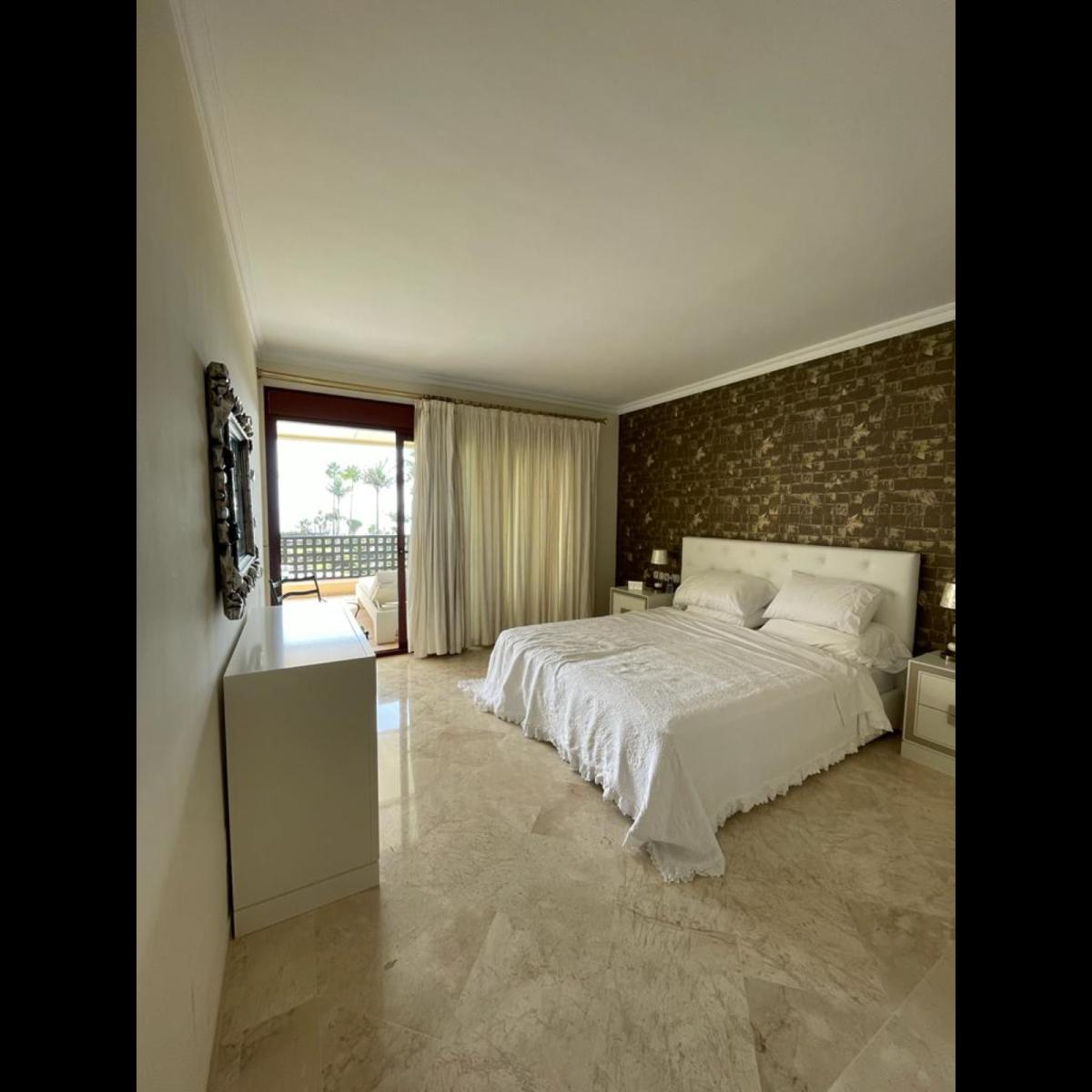 Apartamento en Venta en Estepona