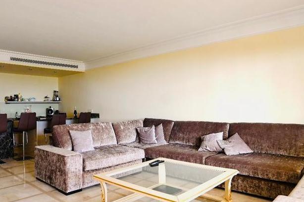 Apartamento en Venta en Estepona