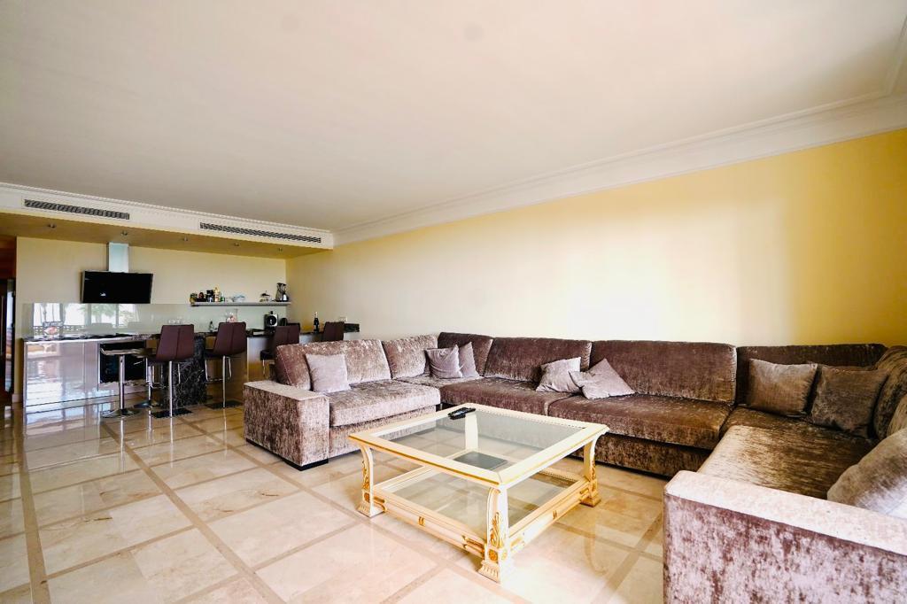 Apartamento en Venta en Estepona