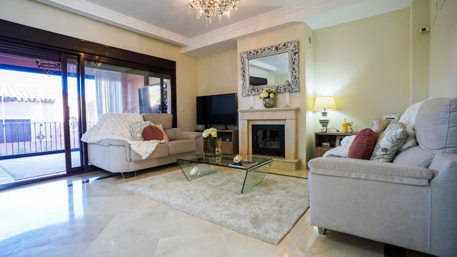 Semi-detached House for Sale in Marbella
