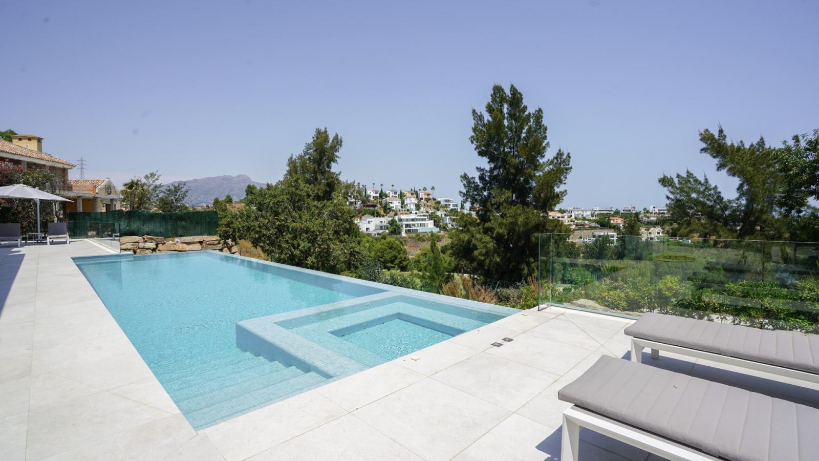 Villa for Holiday Rental in Benahavís
