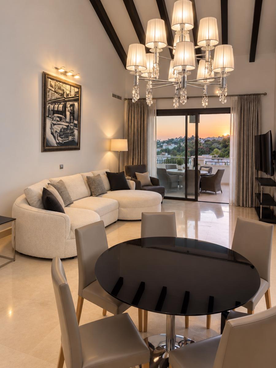 Penthouse for Rent in Benahavís