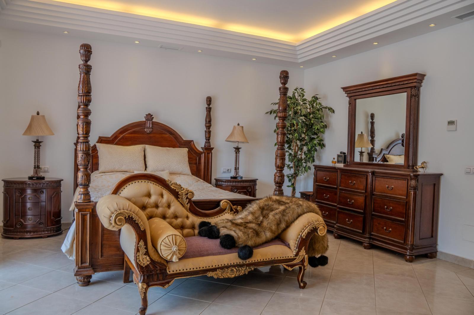 Villa for Sale in Benahavís
