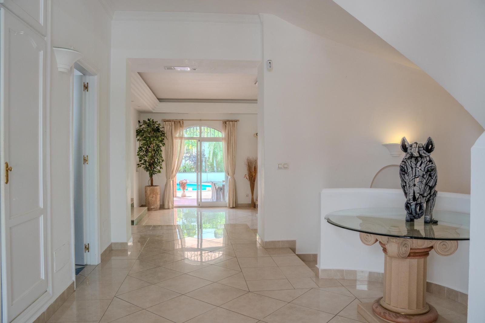 Villa for Sale in Benahavís