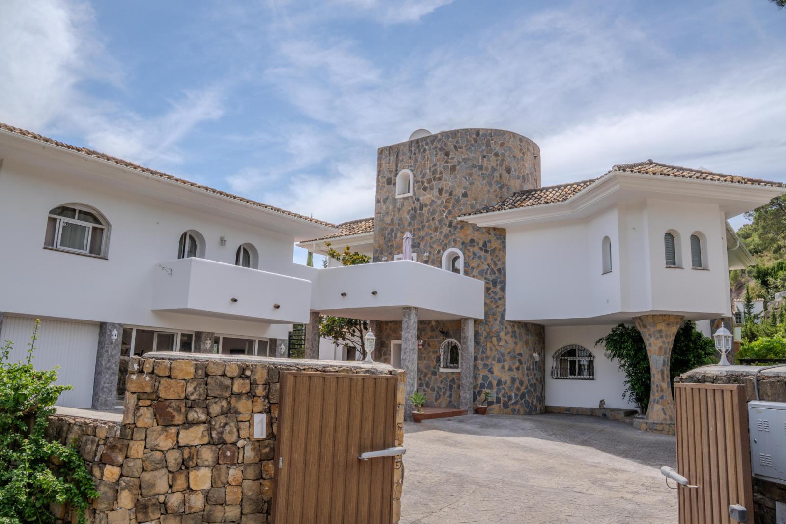 Villa for Sale in Benahavís