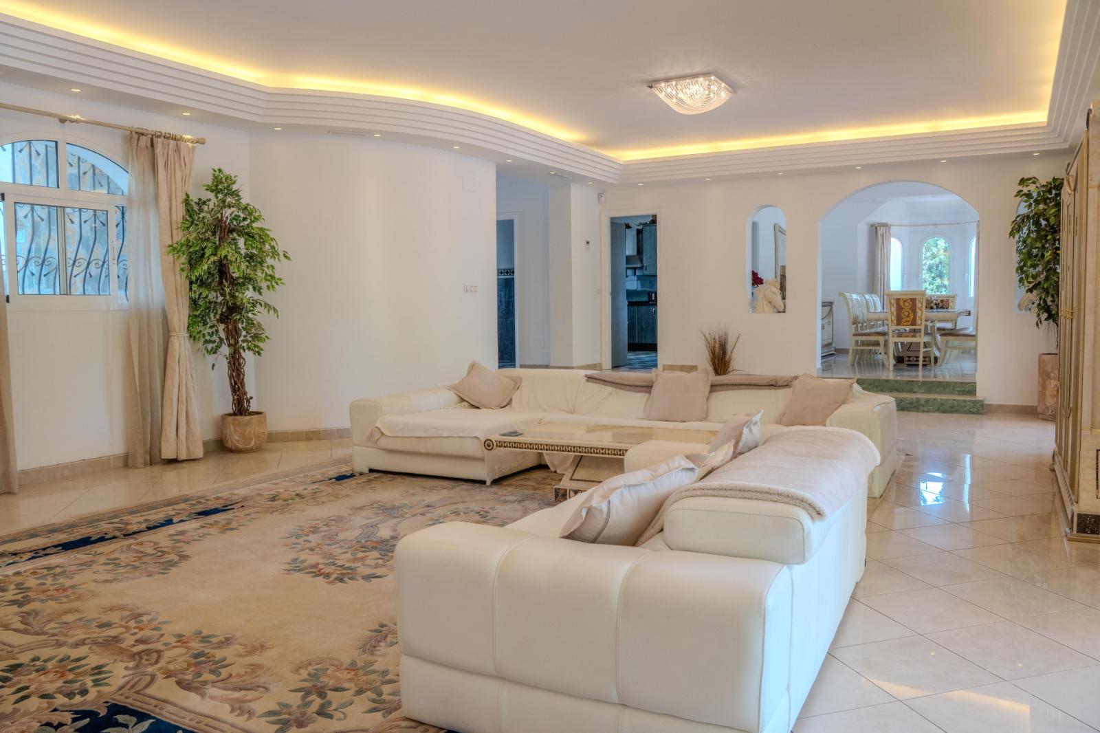 Villa for Sale in Benahavís